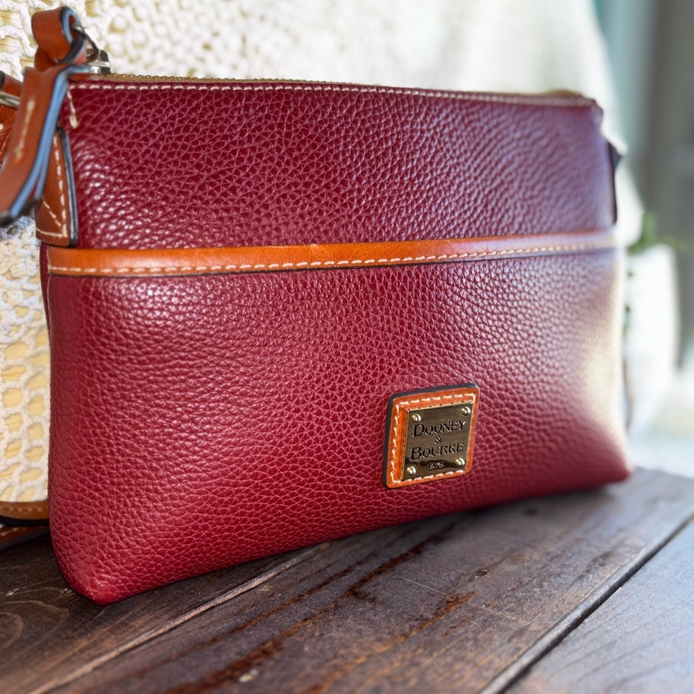 Dooney & Bourke Wine Leather Crossbody Bag perfect condition - Picture 3 of 11